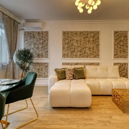 Apartment Neo-classic Design Near Downtown *