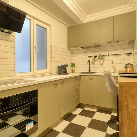 Daire Neo-classic Design Near Downtown