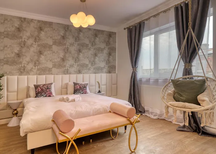 Apartament Neo-classic Design Near Downtown