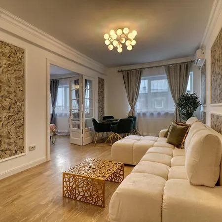 Neo-classic Design Near Downtown Апартаменти Бухарест
